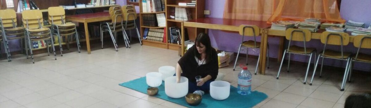 MUJERES DE PUMANQUE PARTICIPAN DE SEGUNDO TALLER DE SONOTERAPIA