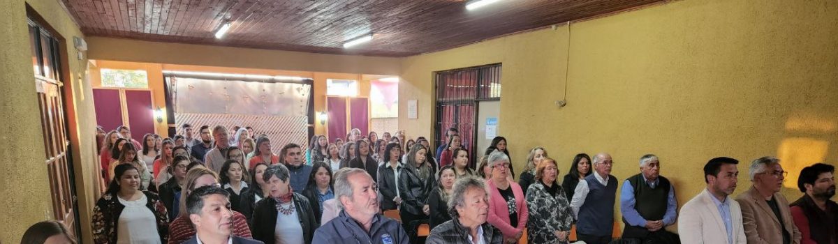 Municipalidad celebró a profesores y asistentes de la educación