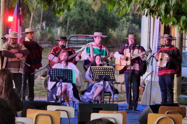 Festival de la Primavera se vivió en Rincón Los Perales