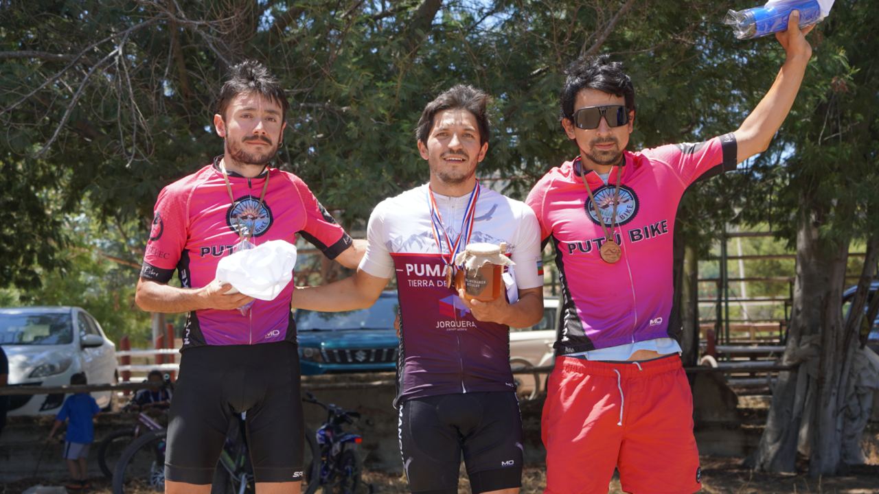 Ciclismo reunió a alrededor de 100 deportistas en “Desafío Pumanque MTB, Tierra de Cóndores”